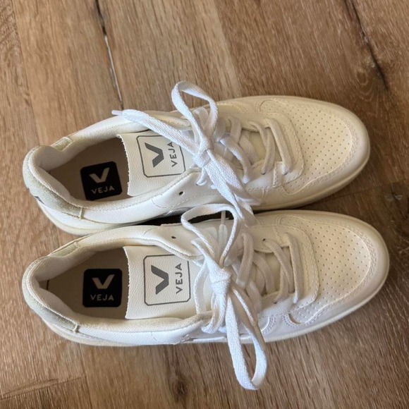 Veja V-10 White Court Sneakers Trainers size women's 7 - Picture 7 of 7